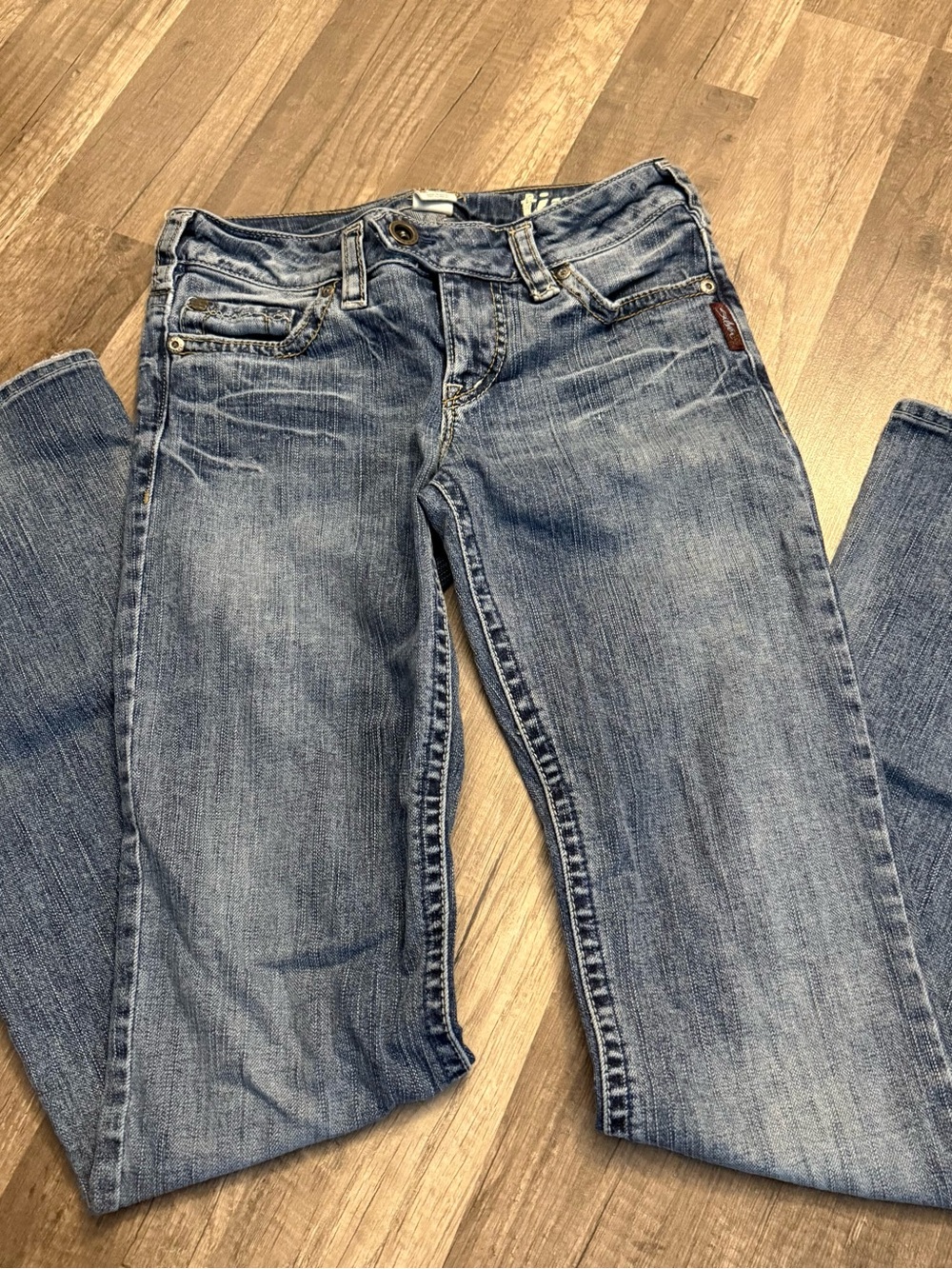 Silver Jeans Tina Bootcut Jeans Medium Wash Low Rise Y2K